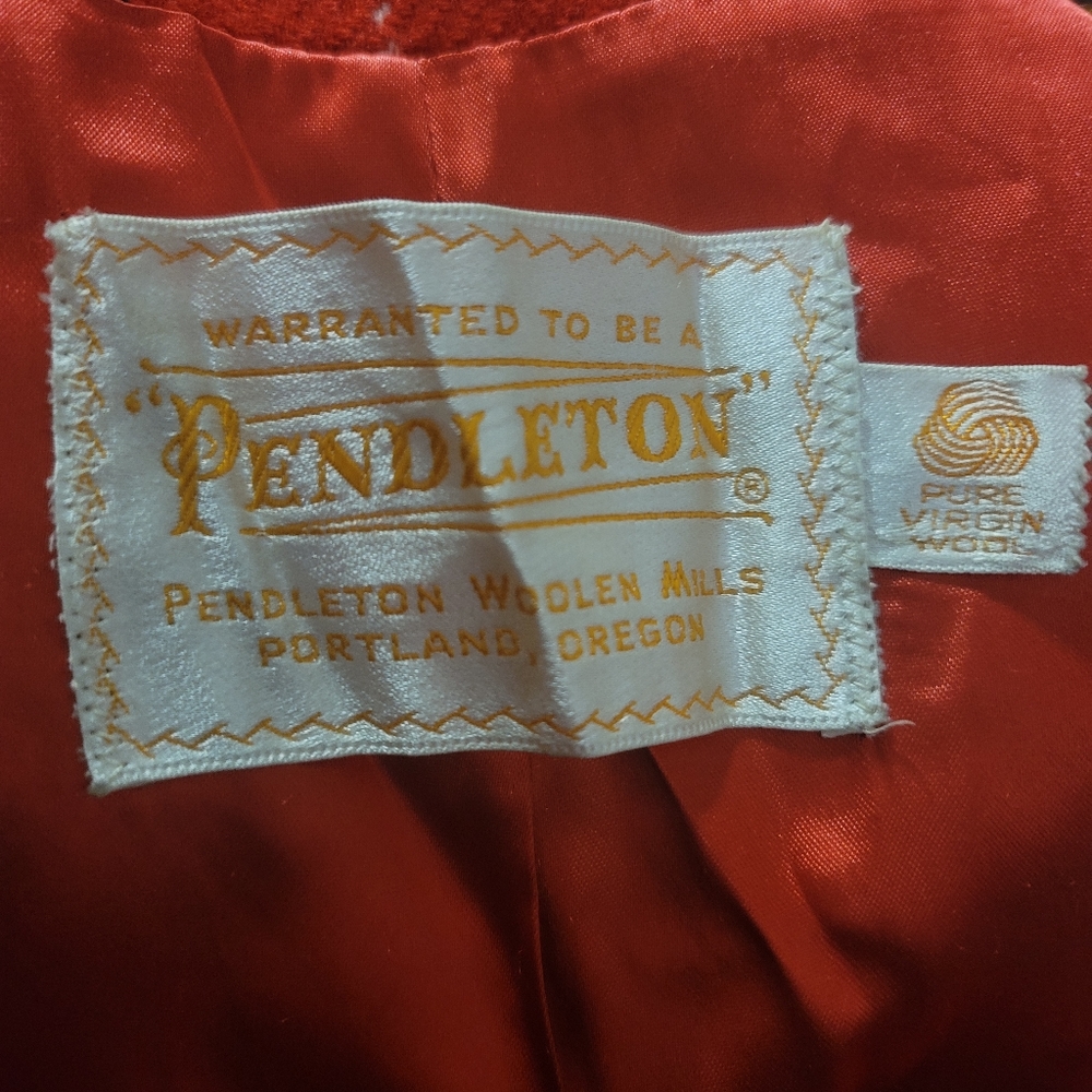 Pendleton Woolen Mills Poncho View 3